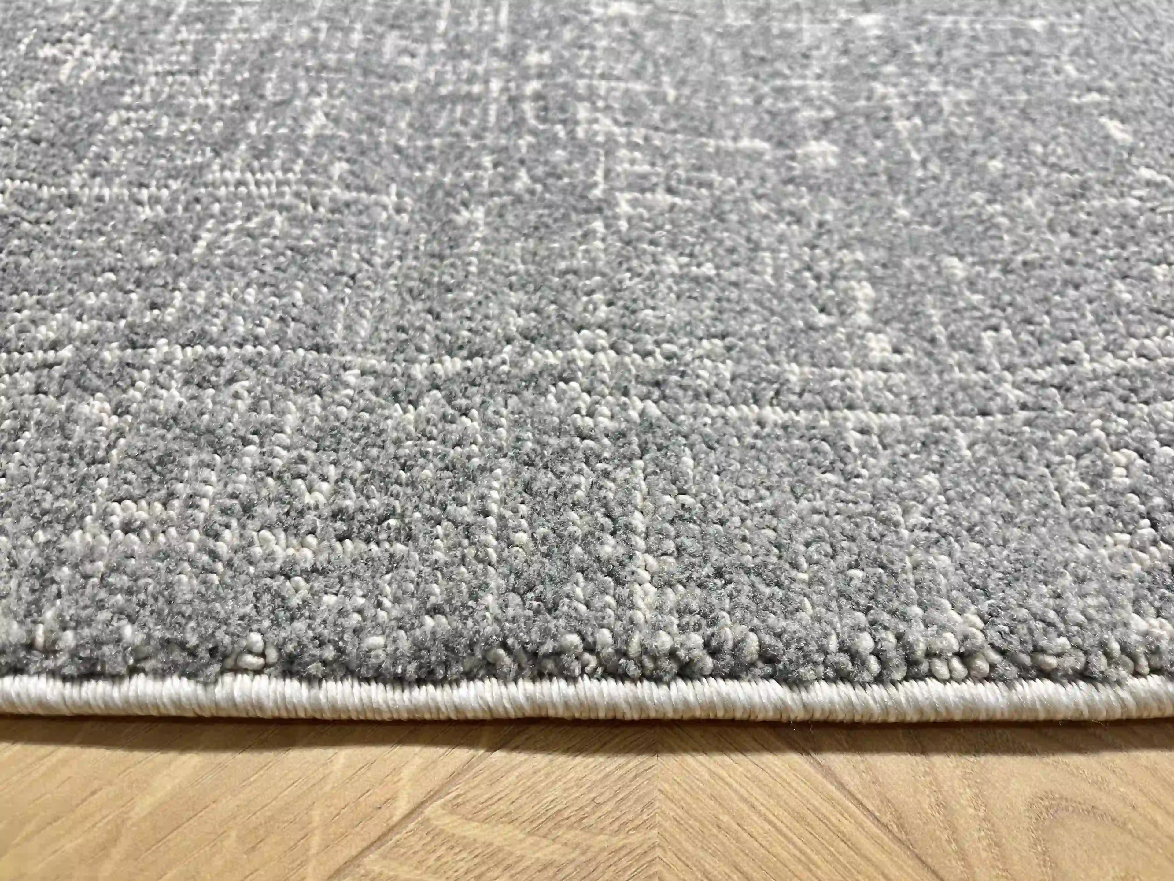 שטיח פררה מונקו חלק 264 02 אפור כהה | FERRERA MONACO