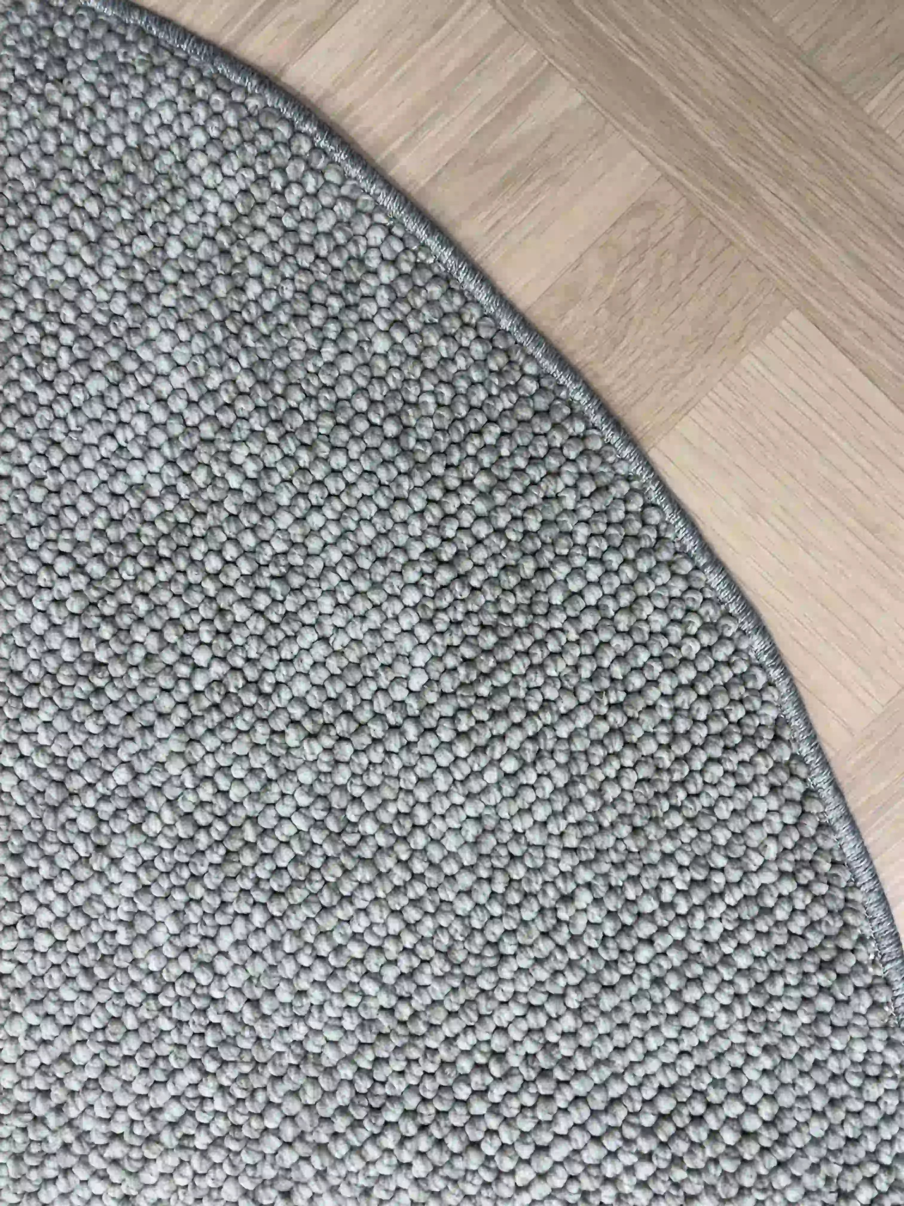 Round gray carpet 218