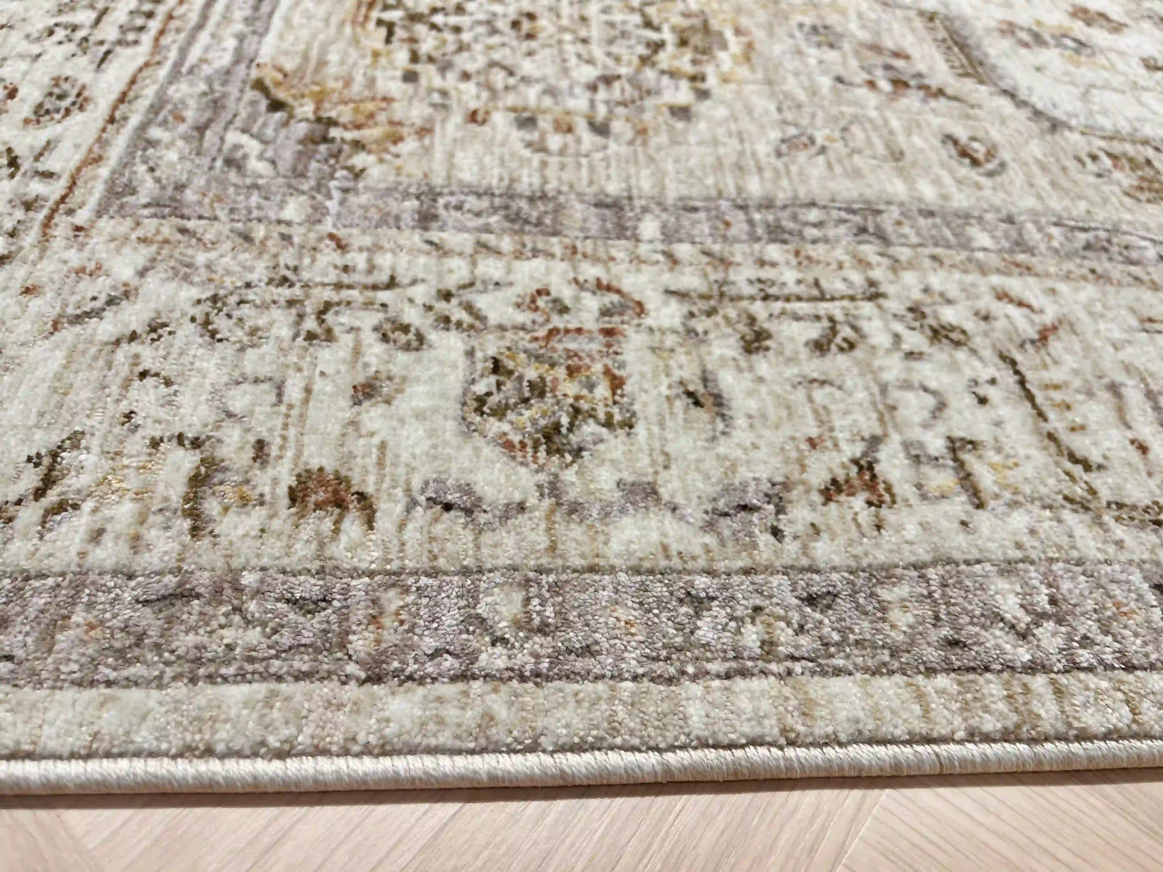 Vintage Alfonso 407 03 colorful rug | ALFENSO