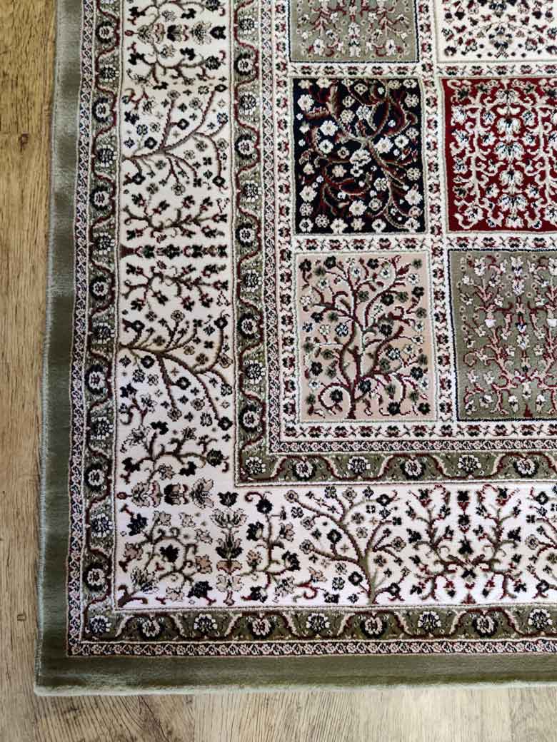 שטיח בחטיאר ירוק 502