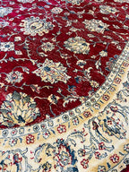 Classic Oval Carpet Red 604