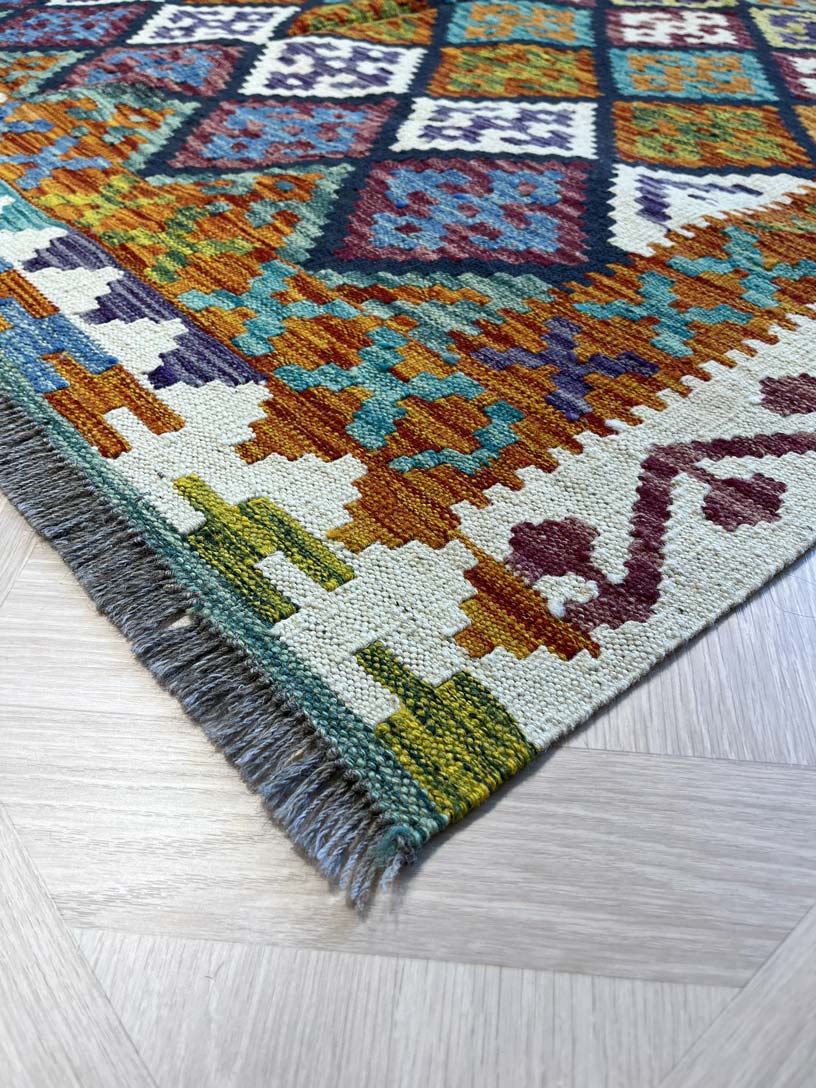 Kilim carpet 664 colorful 201*158 | KILIM