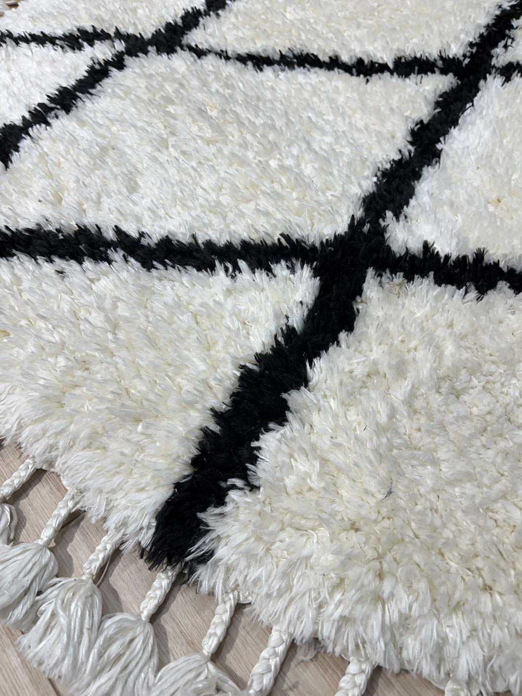 Round shaggy rug black/white 231 SHAGGY