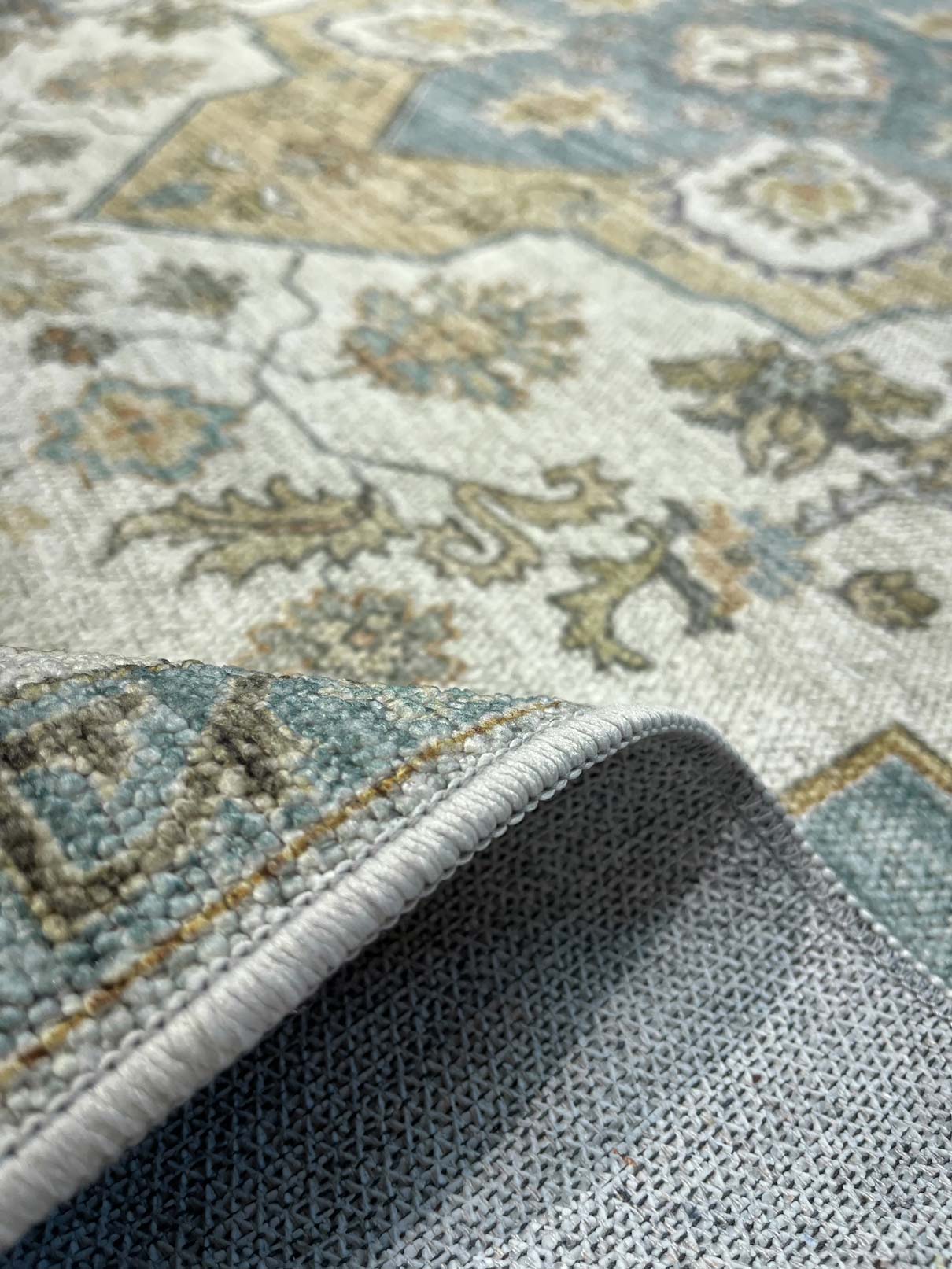 שטיח וינטג' ויולה 703 צבעוני | VIOLA