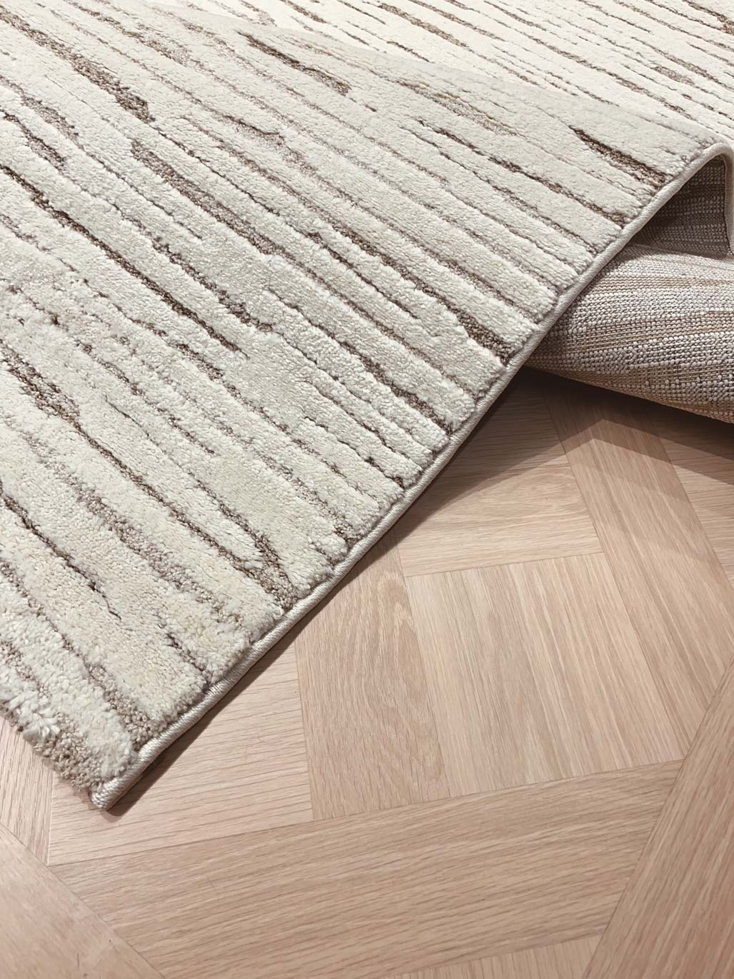 Loren Carpet 28 Cream/Brown | LOREN