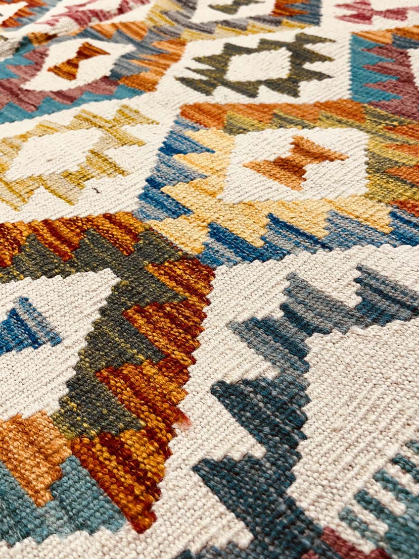 שטיח קילים 670 קרם/צבעוני 296*202 | KILIM