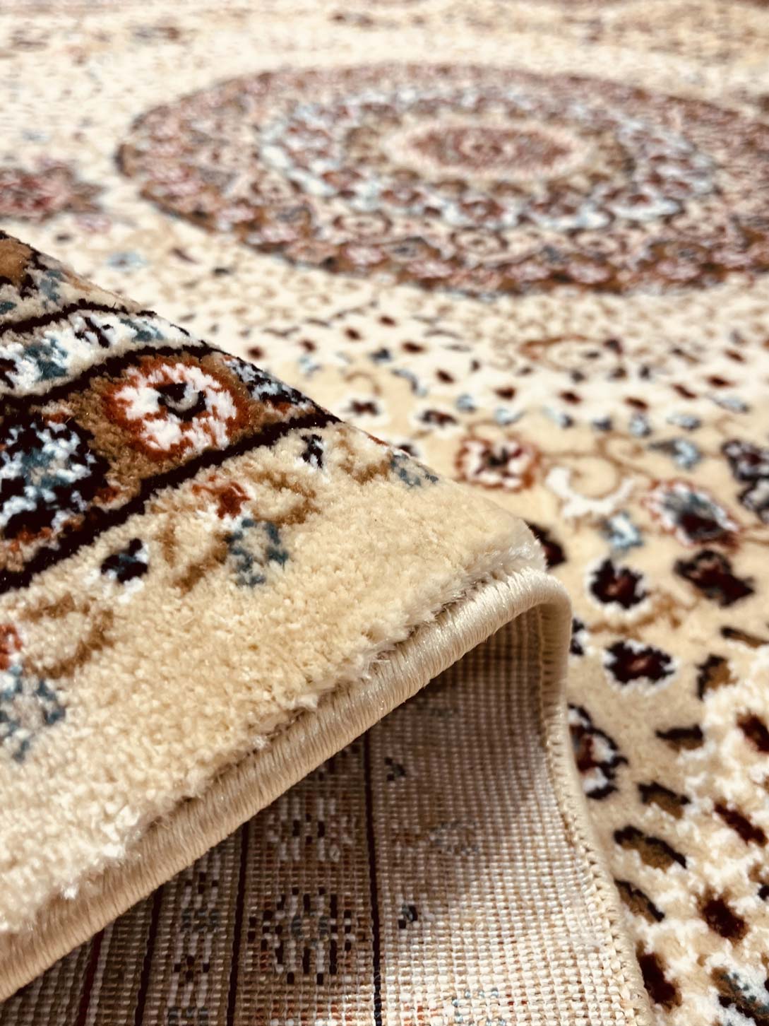 שטיח פלורה 559 בז' | FLORA