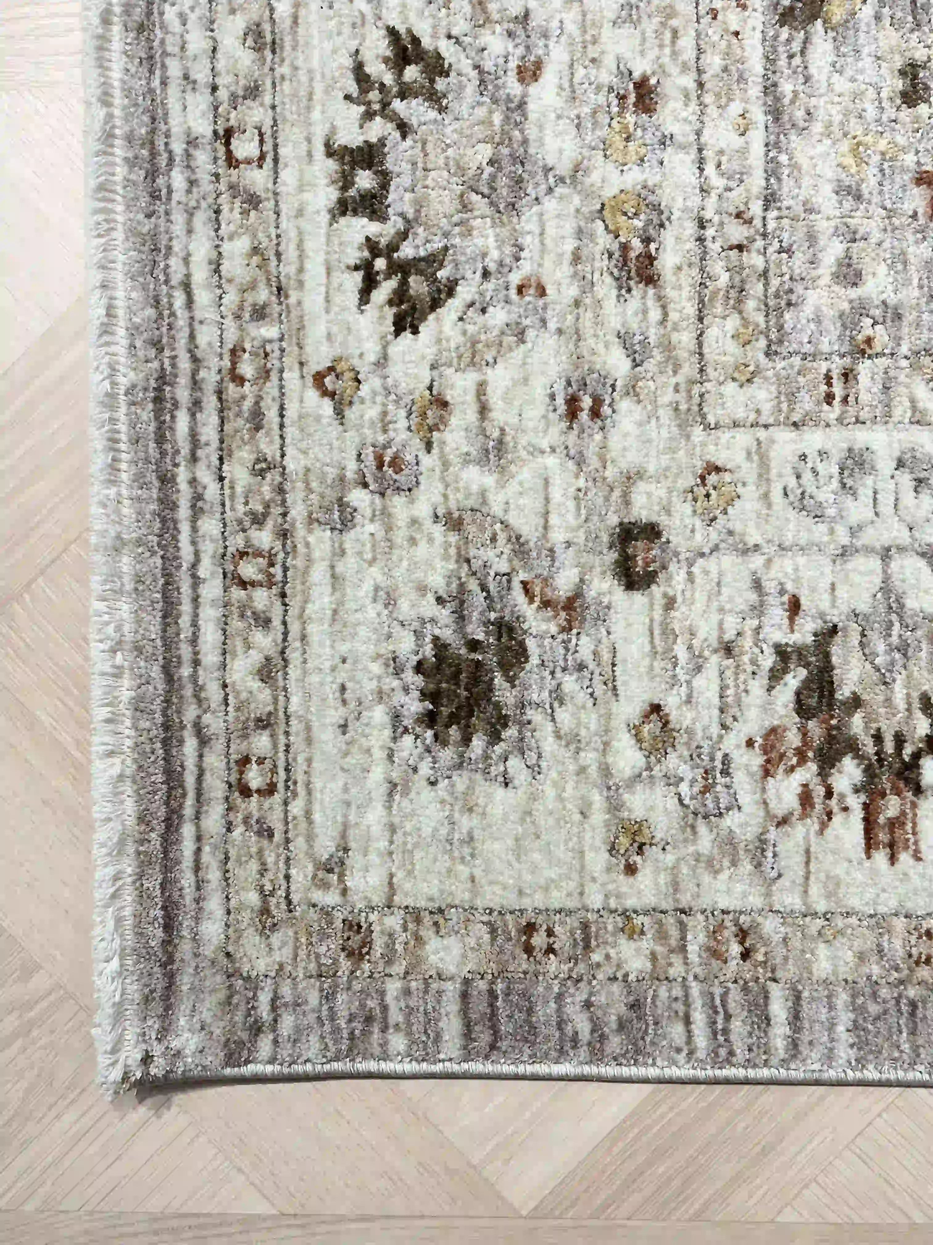 Vintage Alfonso Rug 407 01 Colorful ALFENSO