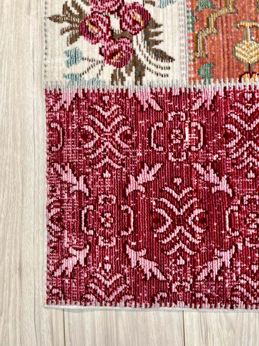 Four Seasons Carpet Pink/White 422