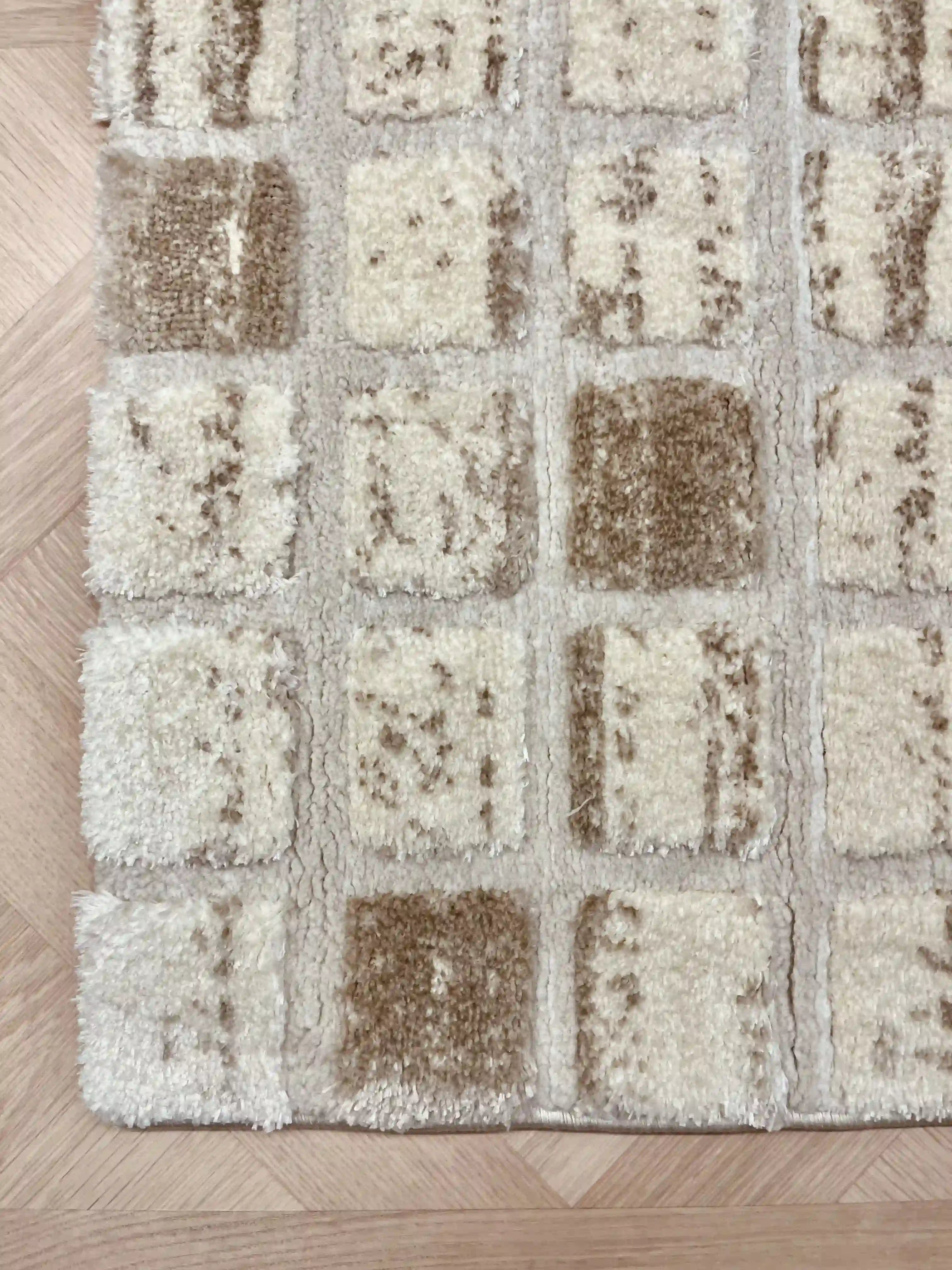 Nordic carpet Serena 317 02 beige | SERENA