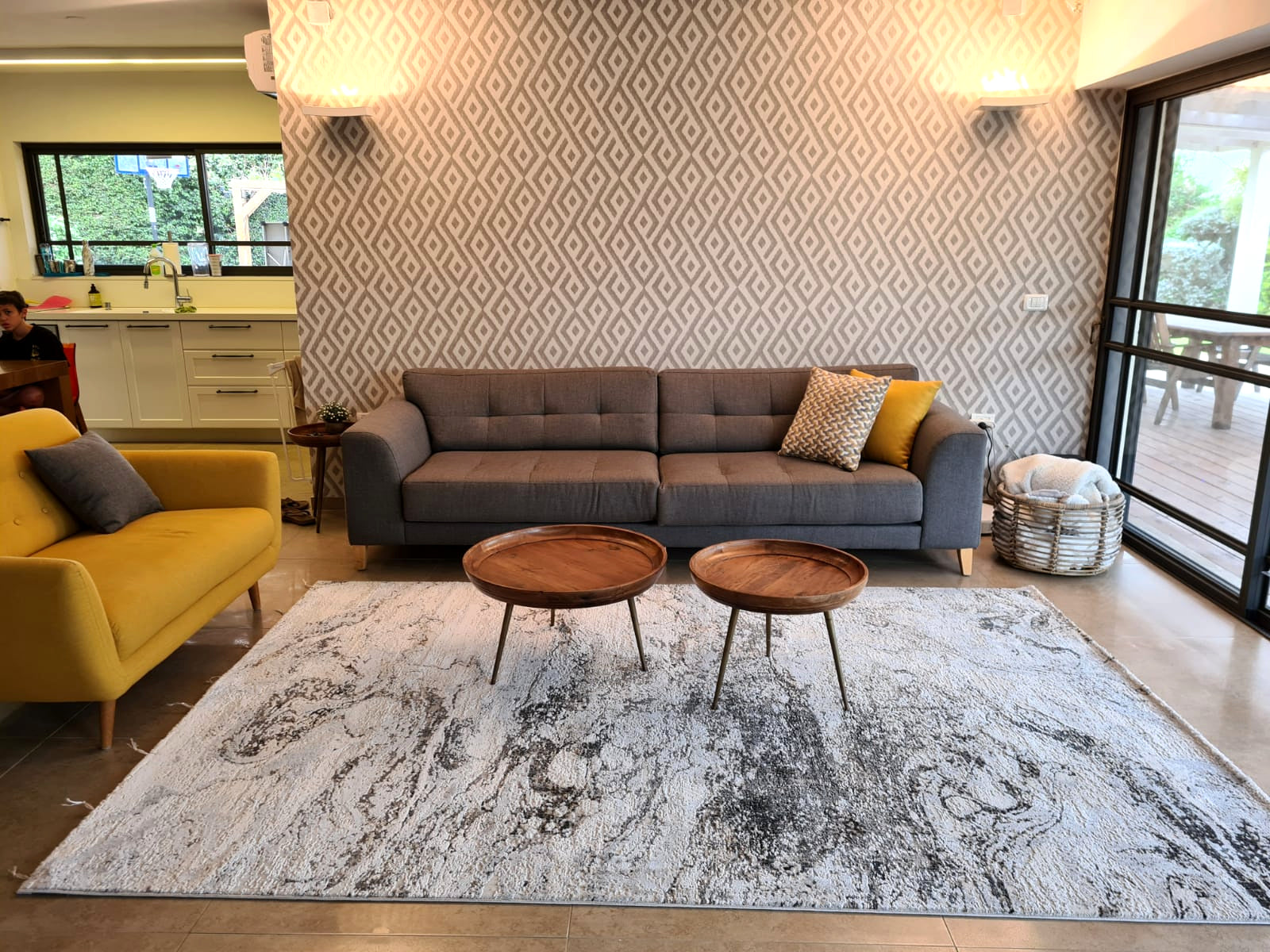 Abstract carpet gray/beige 110