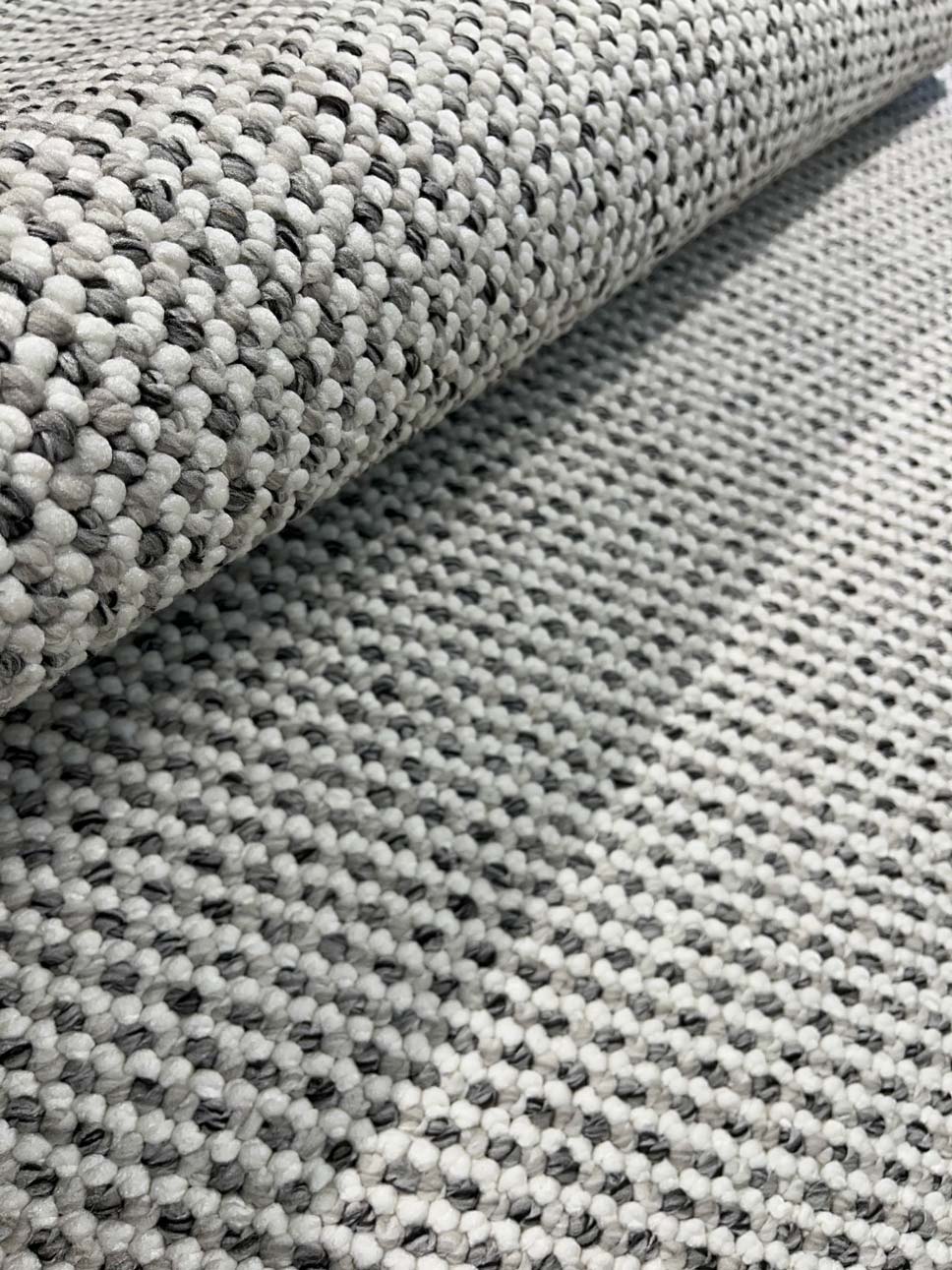 Natural loop pile rug 309 white/dark grey | CREATION