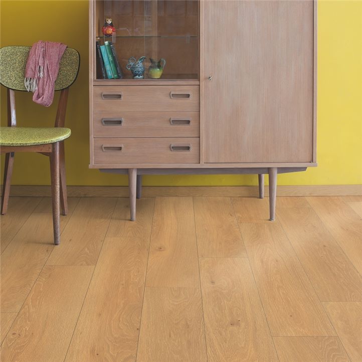 Classic Laminate Flooring Moonlight Natural Oak 1659 Quick Step Classic
