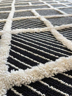 שטיח ורונה שחור/לבן 267