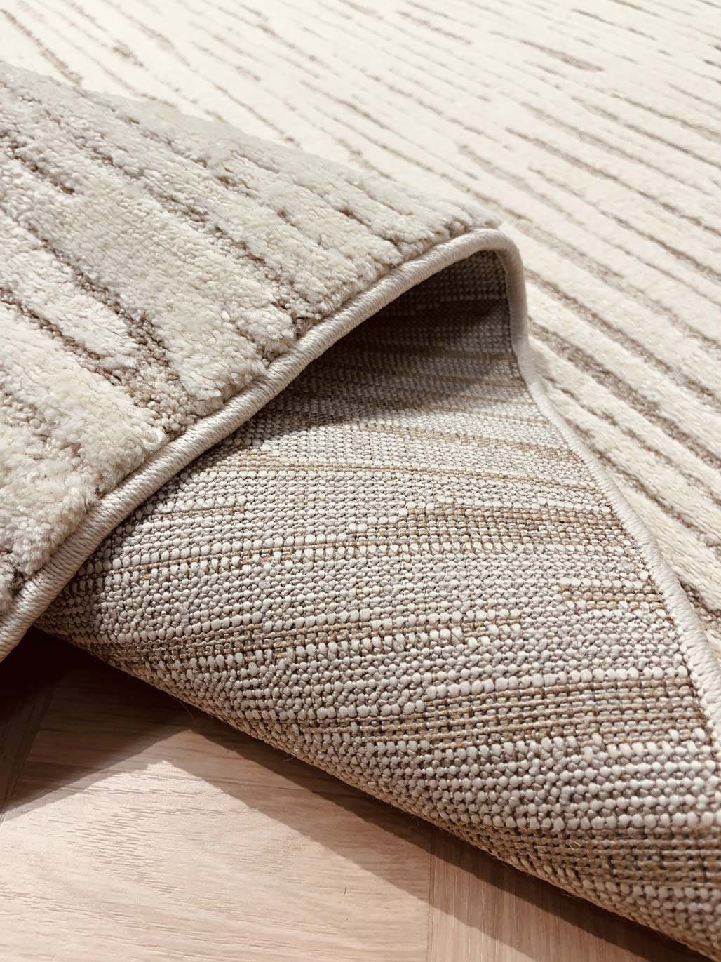 Loren Carpet 28 Cream/Brown | LOREN