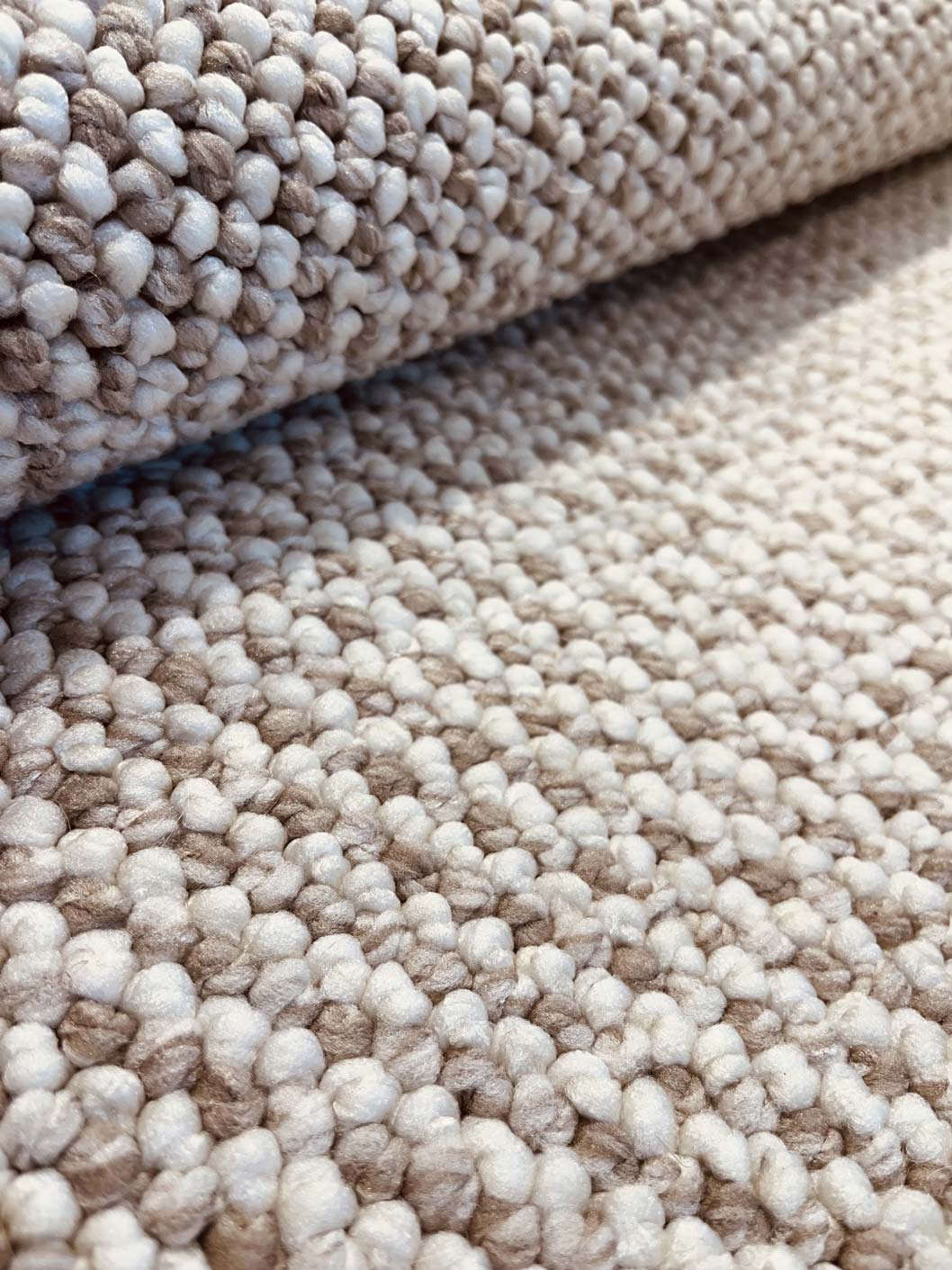Natural loop pile carpet beige-bleached/white 282 CREATION