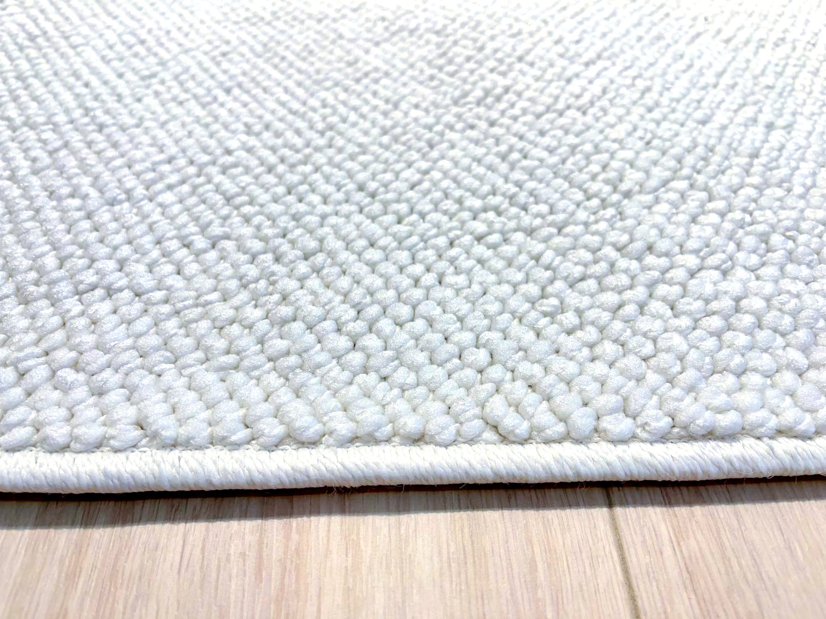 Looped carpet 289 white | CREATION