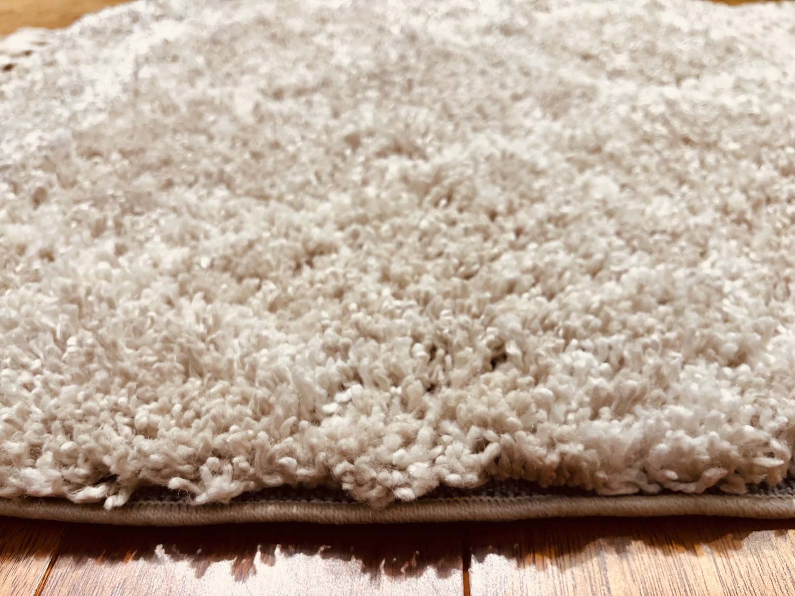 שטיח שאגי ראנר 257 קרם/אפור עם פרנזים