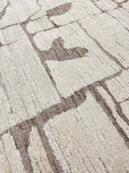 Loren Carpet 27 Cream/Brown | LOREN