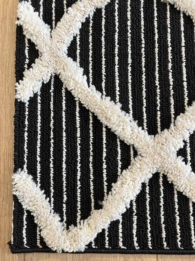שטיח ורונה שחור/לבן 267