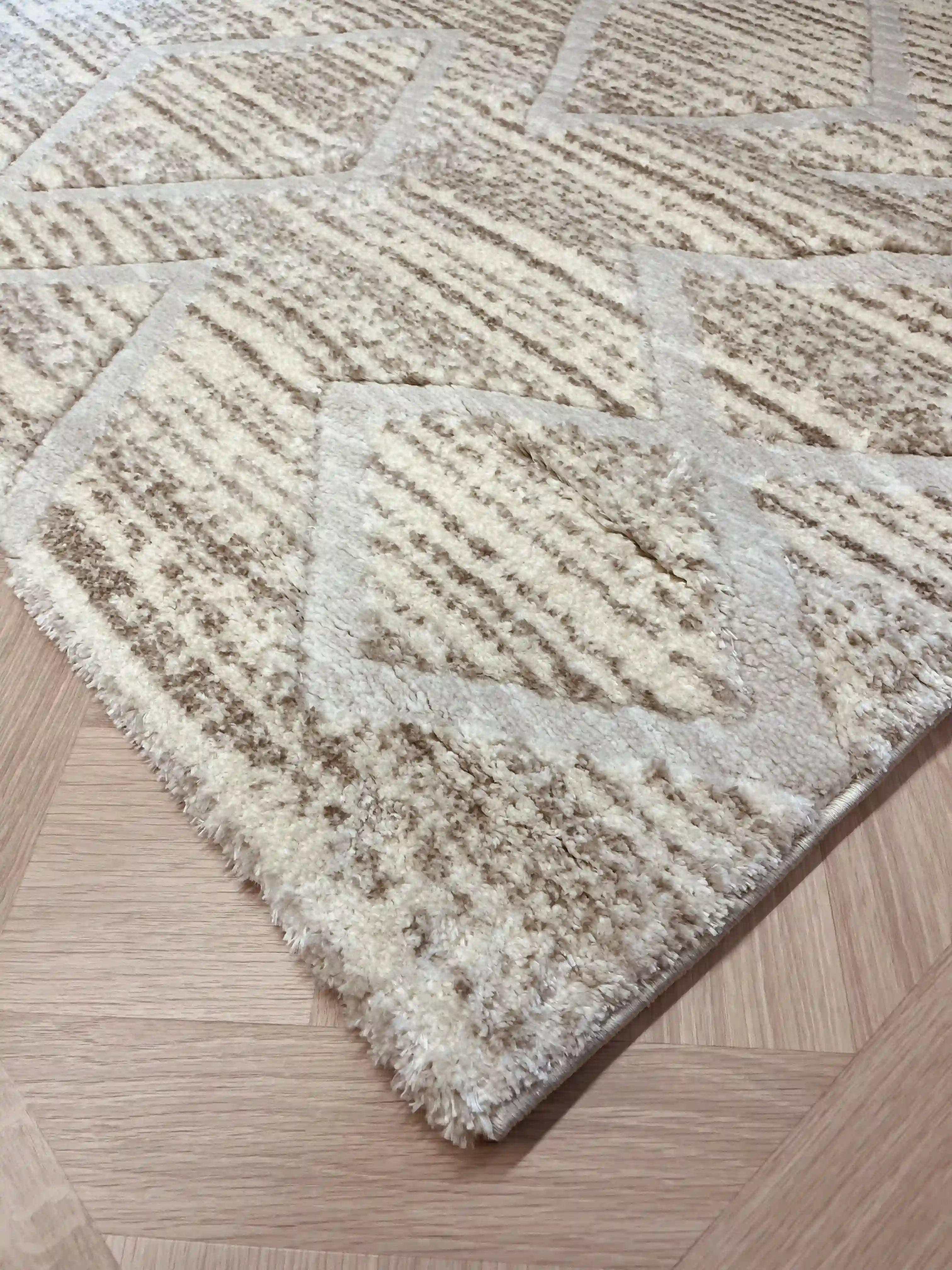 Nordic carpet Serena 317 01 beige | SERENA