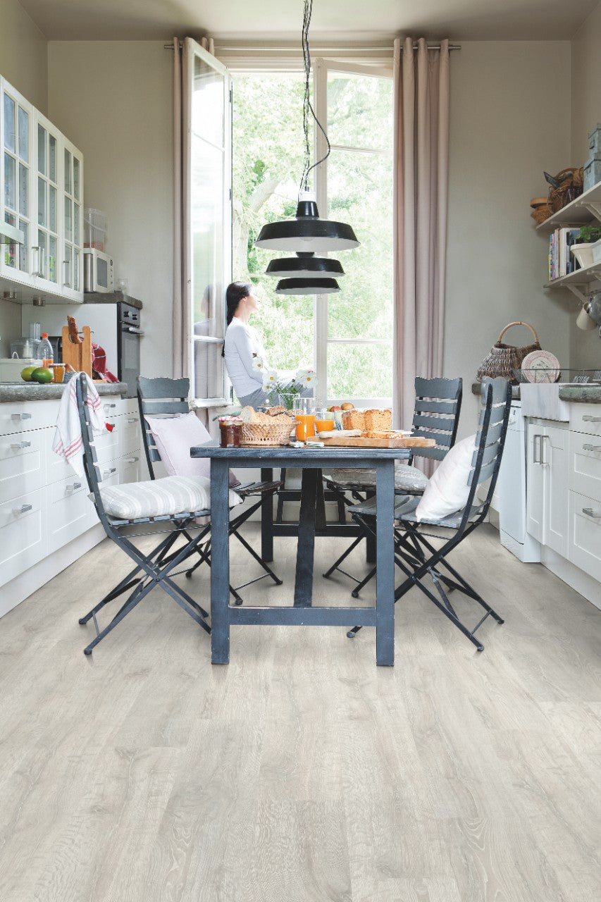 Classic white patina oak laminate flooring 1653 quick step Classic white patina oak