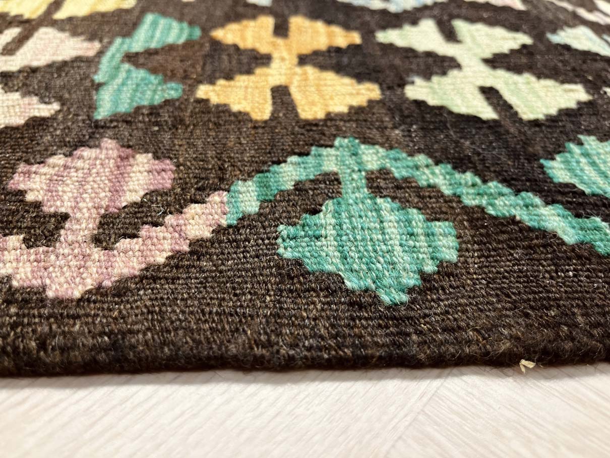 Kilim rug 673 coffee-brown/colorful 297*204 | KILIM