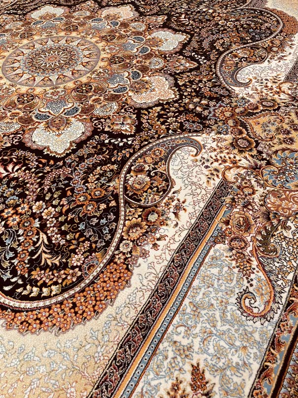 Tehran Carpet 634 Beige/Black | TEHRAN