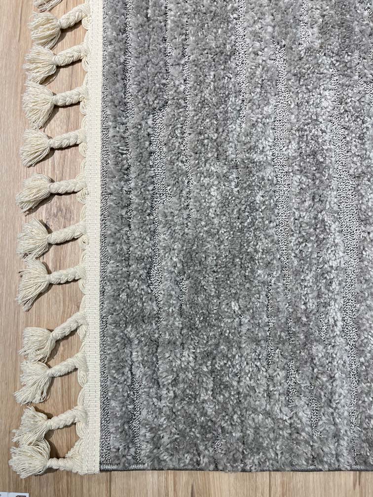 Soft 467 gray rug with fringes | SOFT