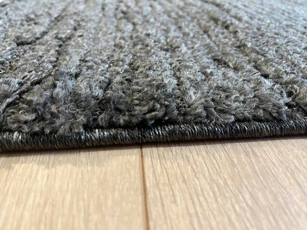 Soft 461 dark gray rug with fringes | SOFT