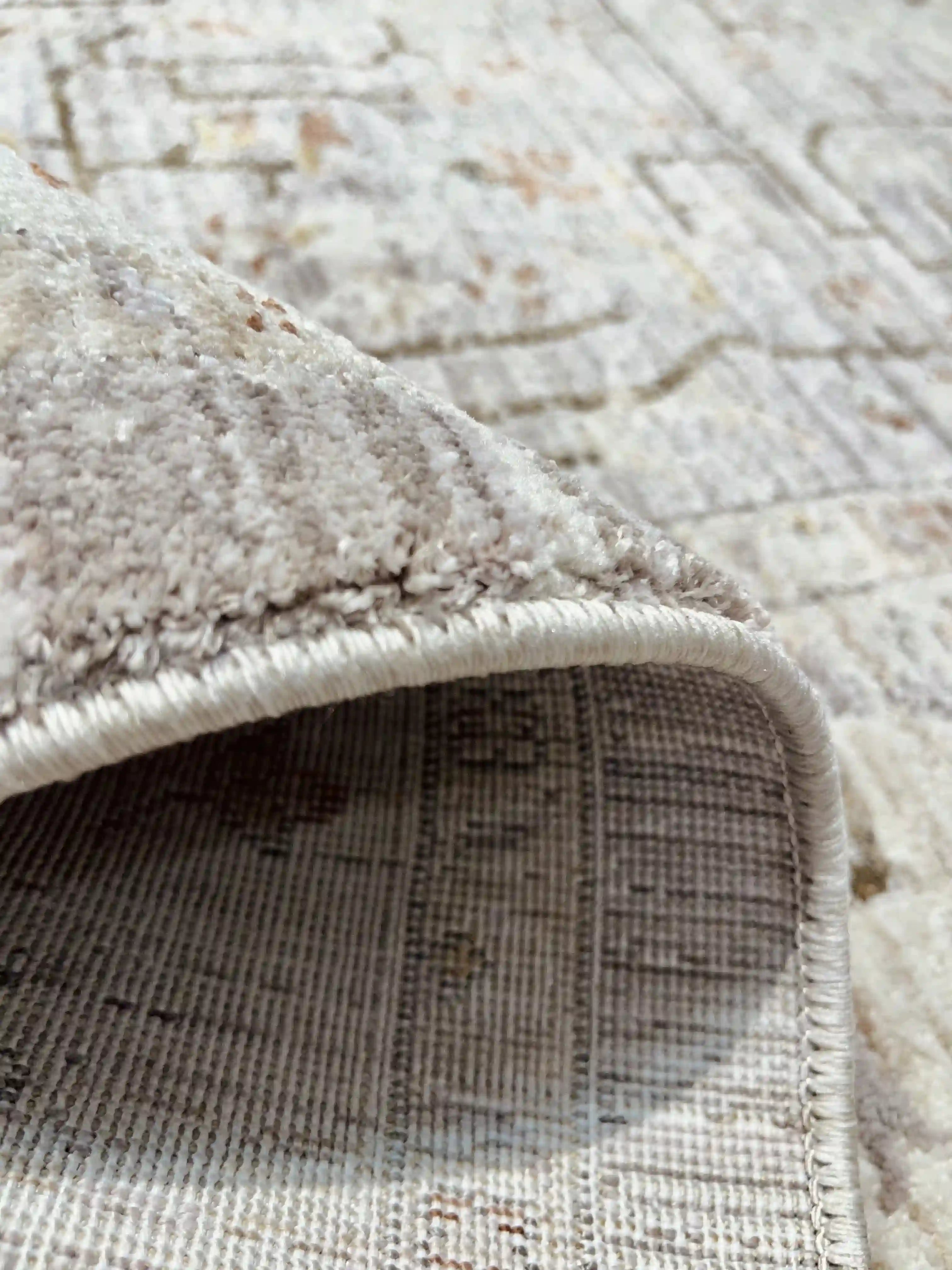 Vintage Alfonso Rug 407 01 Colorful ALFENSO