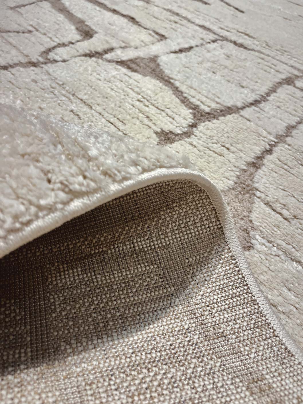 Loren Carpet 27 Cream/Brown | LOREN