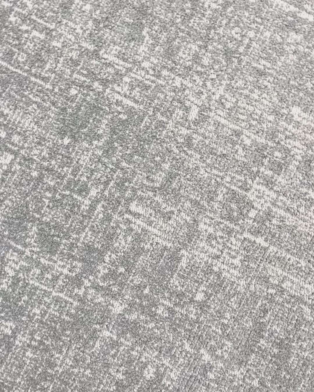 שטיח פררה מונקו חלק 264 03 אפור בהיר | FERRERA MONACO