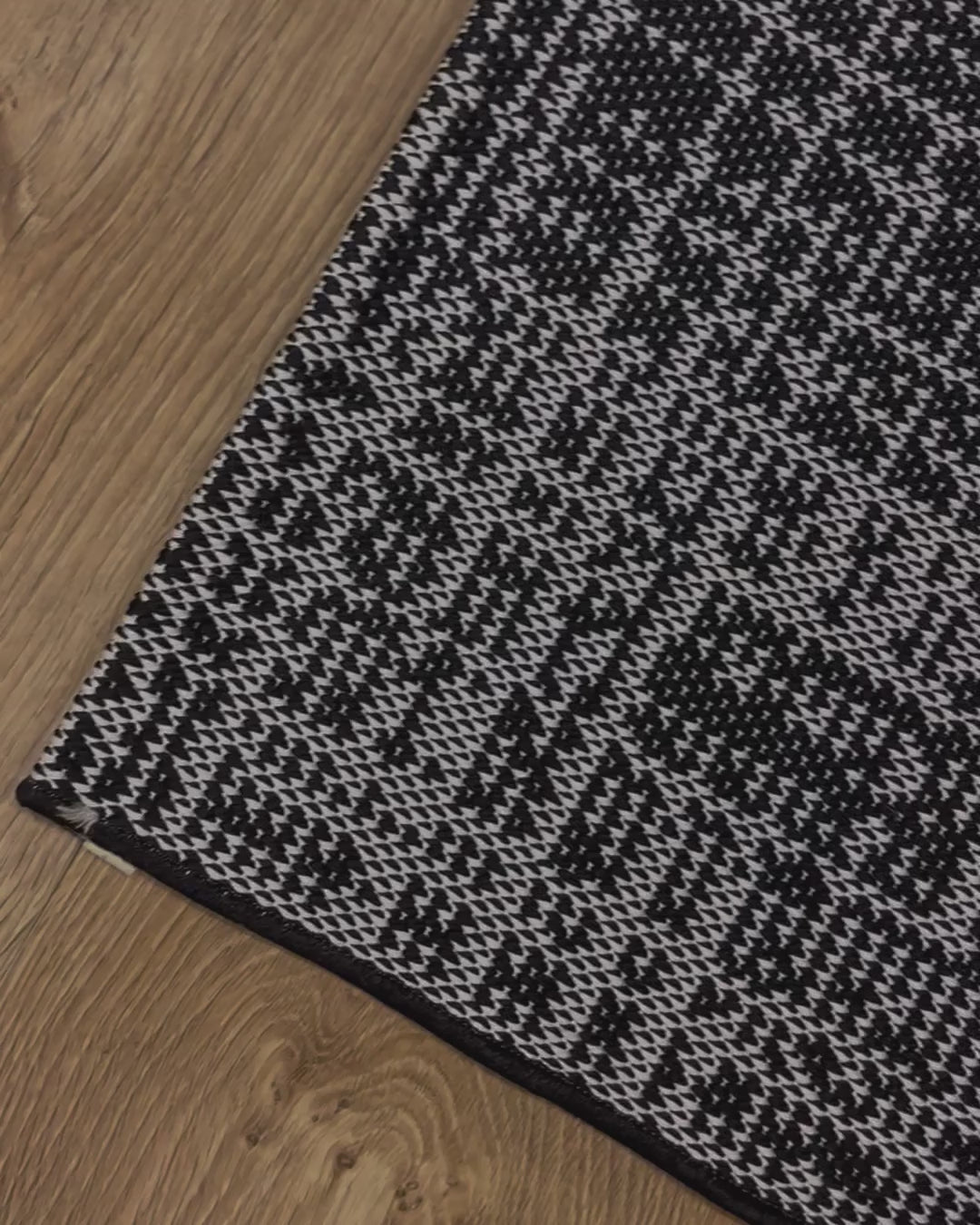 שטיח עידן חוץ פנים 252 03 שחור/קרם | IDAN Outdoor/Indoor