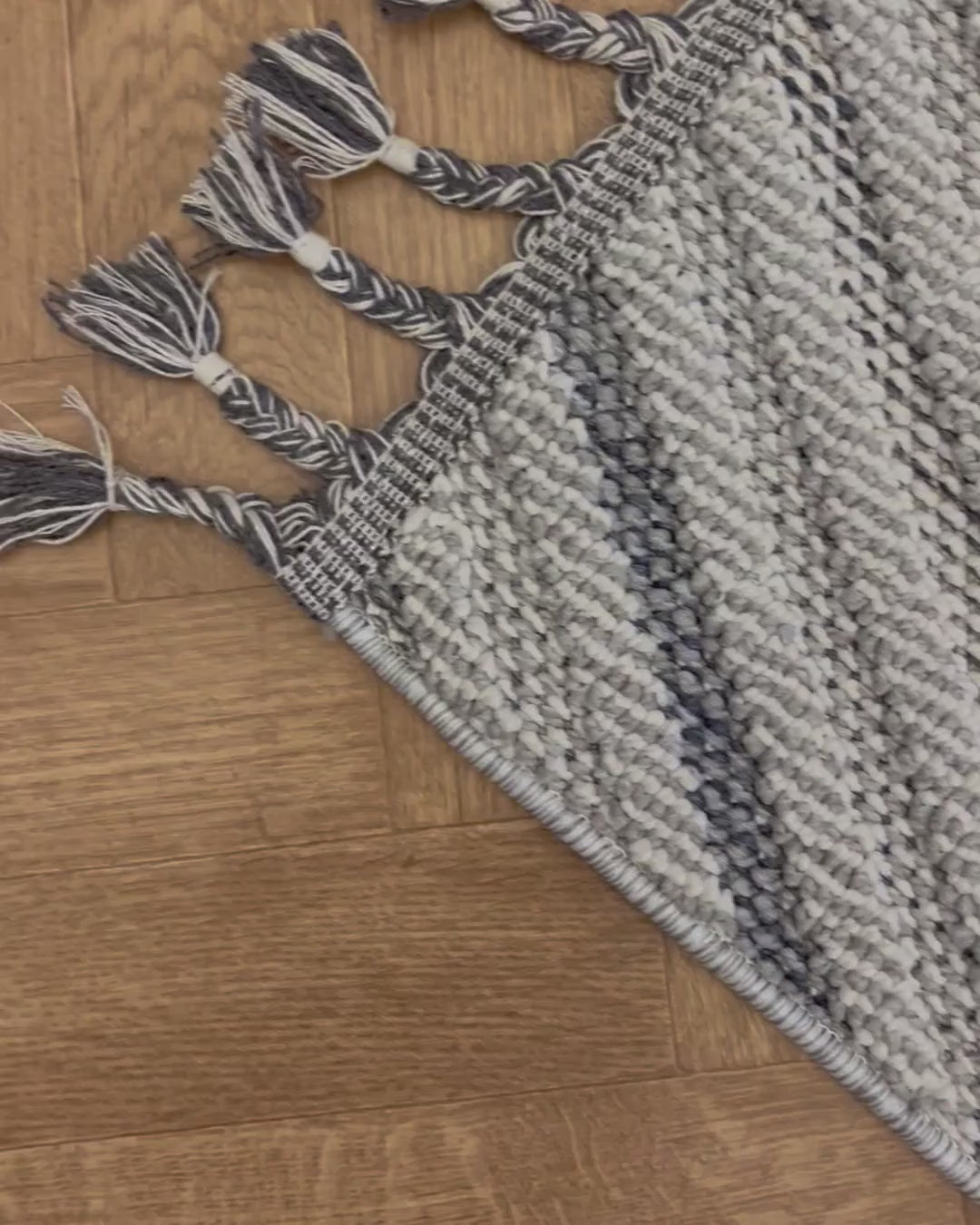 שטיח לוטוס לולאות 01 אפור/לבן | LOTUS